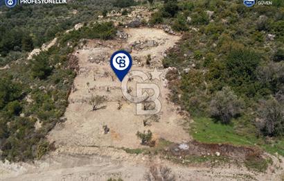Karaburun Eğlenhoca Gölet Yolunda Resmi Yola Cepheli Tarla