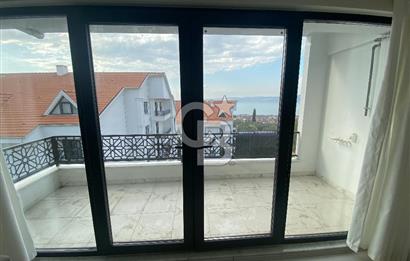 Karamürsel Hetaş Konakları Satılık 5+1 Deniz Manzaralı Dubleks