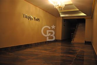 CB ACAR'DAN CADDE ÜZERİNDE FERAH 4+1 DAİRE