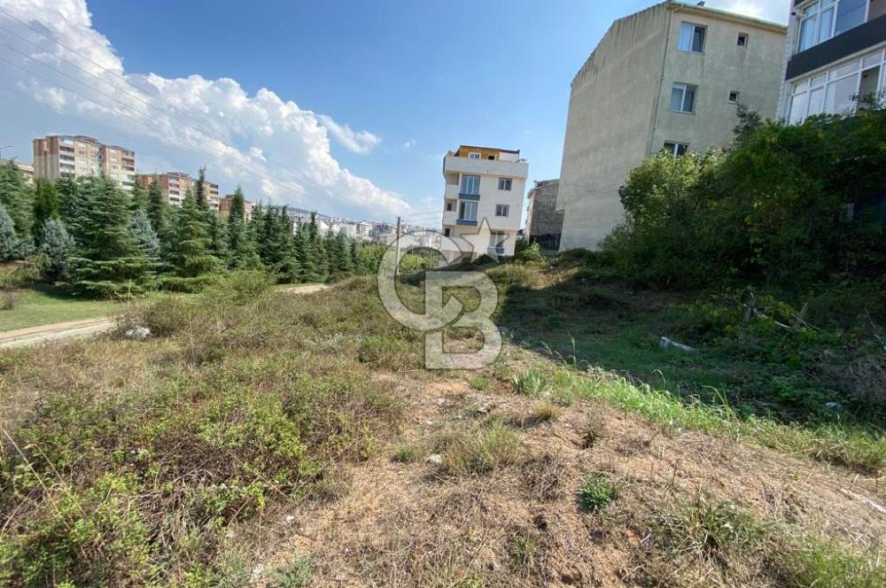 ÇAYIROVADA FIRSAT İKİ PARSEL ARSA