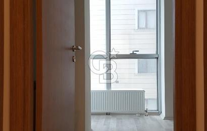 FİNANS MERKEZİ / ŞERİFALİ / ELALMIŞ-GÜVENLİK/K.OTOPARK/BAHÇE -8 YAŞINDA SİTE İÇİ -3+1/143m²