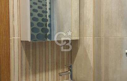 FİNANS MERKEZİ / ŞERİFALİ / ELALMIŞ-GÜVENLİK/K.OTOPARK/BAHÇE -8 YAŞINDA SİTE İÇİ -3+1/143m²