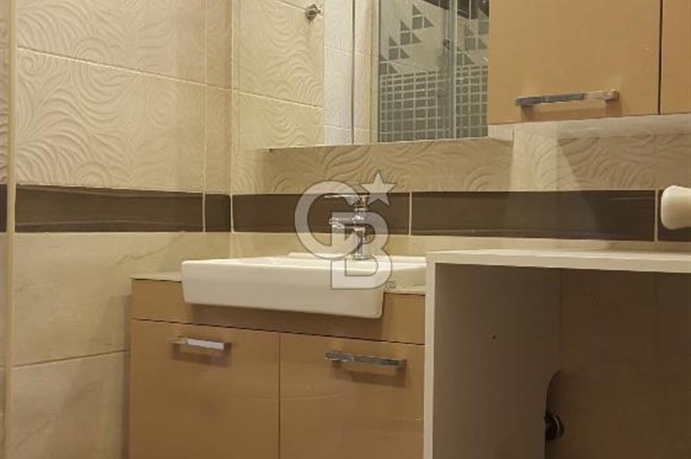 FİNANS MERKEZİ / ŞERİFALİ / ELALMIŞ-GÜVENLİK/K.OTOPARK/BAHÇE -8 YAŞINDA SİTE İÇİ -3+1/143m²