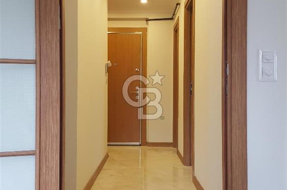 FİNANS MERKEZİ / ŞERİFALİ / ELALMIŞ-GÜVENLİK/K.OTOPARK/BAHÇE -8 YAŞINDA SİTE İÇİ -3+1/143m²