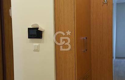 FİNANS MERKEZİ / ŞERİFALİ / ELALMIŞ-GÜVENLİK/K.OTOPARK/BAHÇE -8 YAŞINDA SİTE İÇİ -3+1/143m²