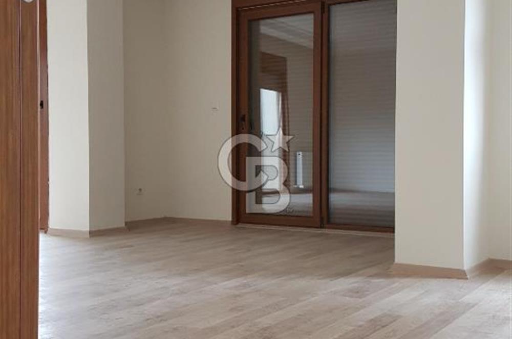FİNANS MERKEZİ / ŞERİFALİ / ELALMIŞ-GÜVENLİK/K.OTOPARK/BAHÇE -8 YAŞINDA SİTE İÇİ -3+1/143m²