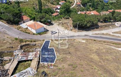 Karaburun Sarpıncık Köyünde Deniz ve Doğa Manzaralı Tarla