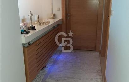 NARLIDERE MAVİSU EVLERİ'NDE SATILIK PANORAMİK DENİZ MANZARALI  3+1 DELUX DAİRE