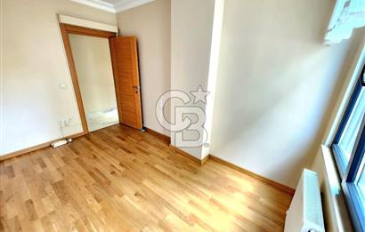 KOZYATAĞI MİNÜBÜS CAD. ÜZERİNDE 5 YAŞINDA BOŞ 3+1 SATILIK DAİRE
