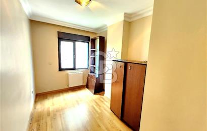KOZYATAĞI MİNÜBÜS CAD. ÜZERİNDE 5 YAŞINDA BOŞ 3+1 SATILIK DAİRE