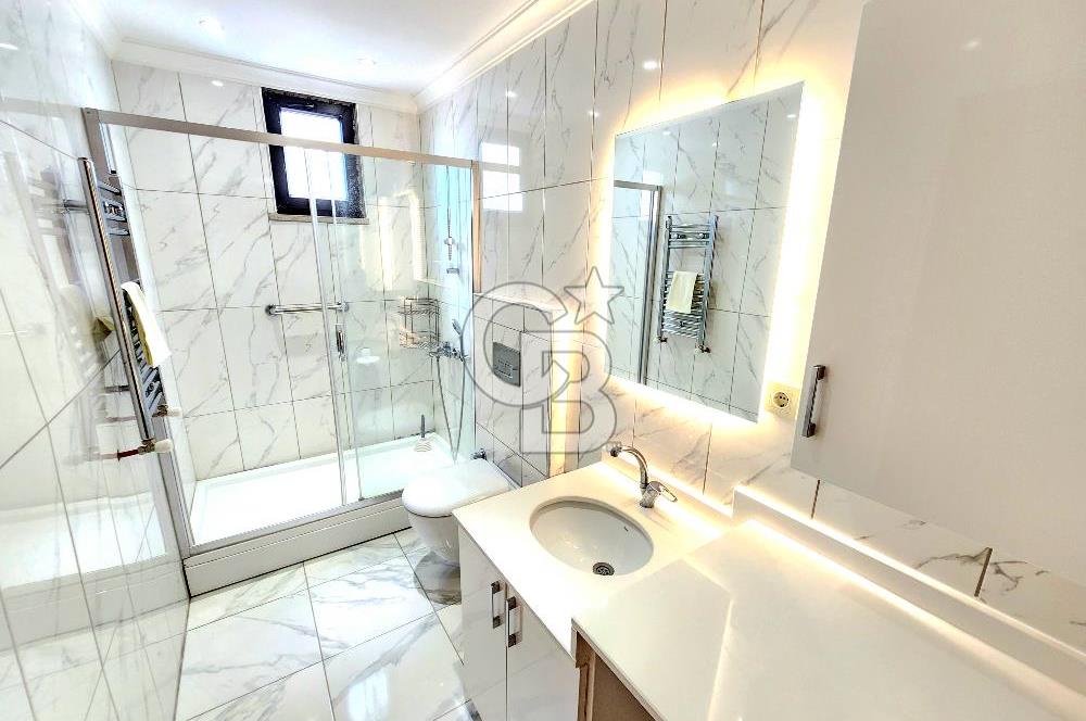 KOZYATAĞI MİNÜBÜS CAD. ÜZERİNDE 5 YAŞINDA BOŞ 3+1 SATILIK DAİRE
