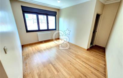 KOZYATAĞI MİNÜBÜS CAD. ÜZERİNDE 5 YAŞINDA BOŞ 3+1 SATILIK DAİRE