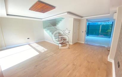Gaziemir Kahverengi Sitesinde 4+1 Lüks Villa