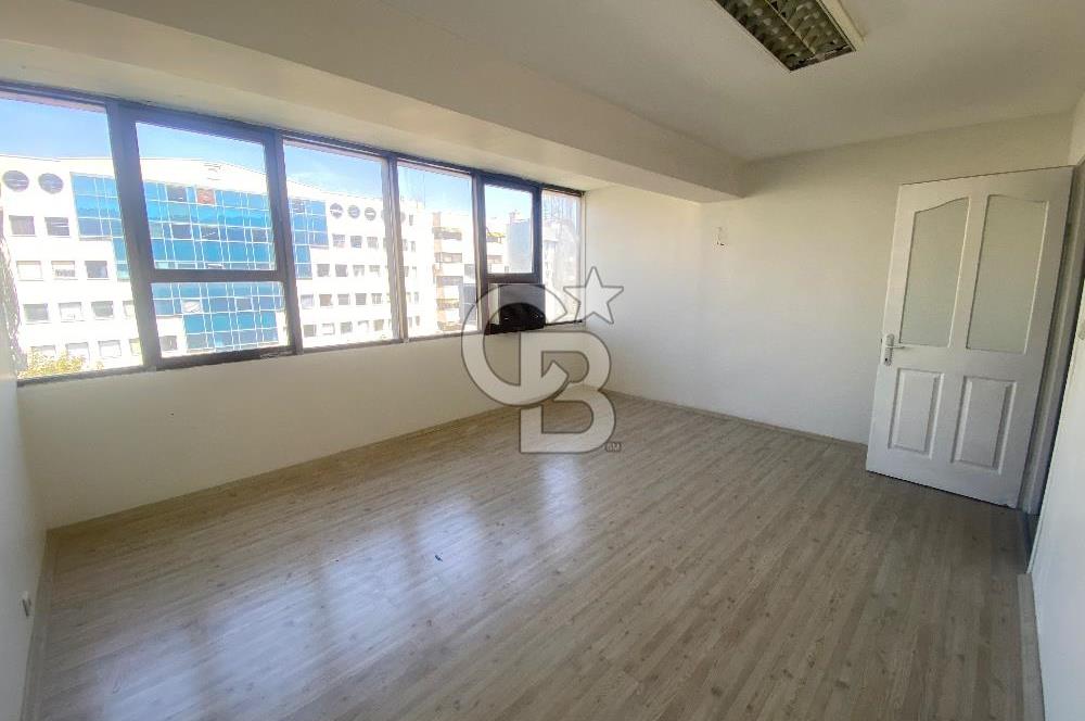 Yenişehir İş Merkezinde Kiralık 1+1 Ofis