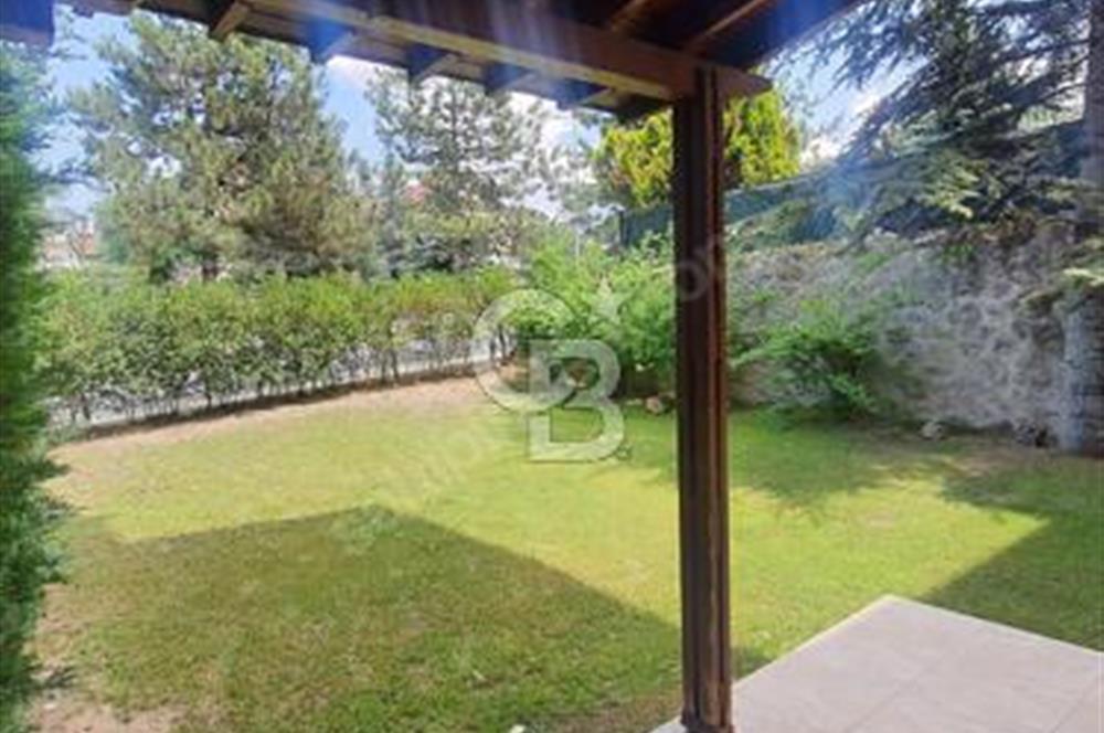  Angora Evlerinde Satılık Geniş Bahçeli 4+1 Dubleks Daire