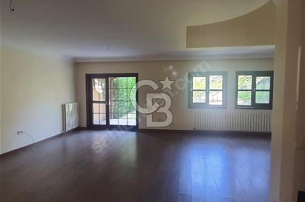  Angora Evlerinde Satılık Geniş Bahçeli 4+1 Dubleks Daire