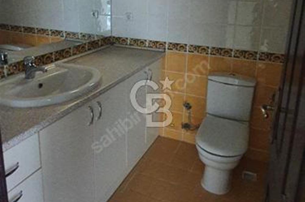  Angora Evlerinde Satılık Geniş Bahçeli 4+1 Dubleks Daire