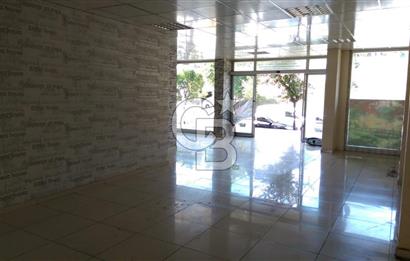 ÇAYIROVA AKSE'de ANA CADDE ÜZERİ 240m2 KİRALIK DÜKKAN