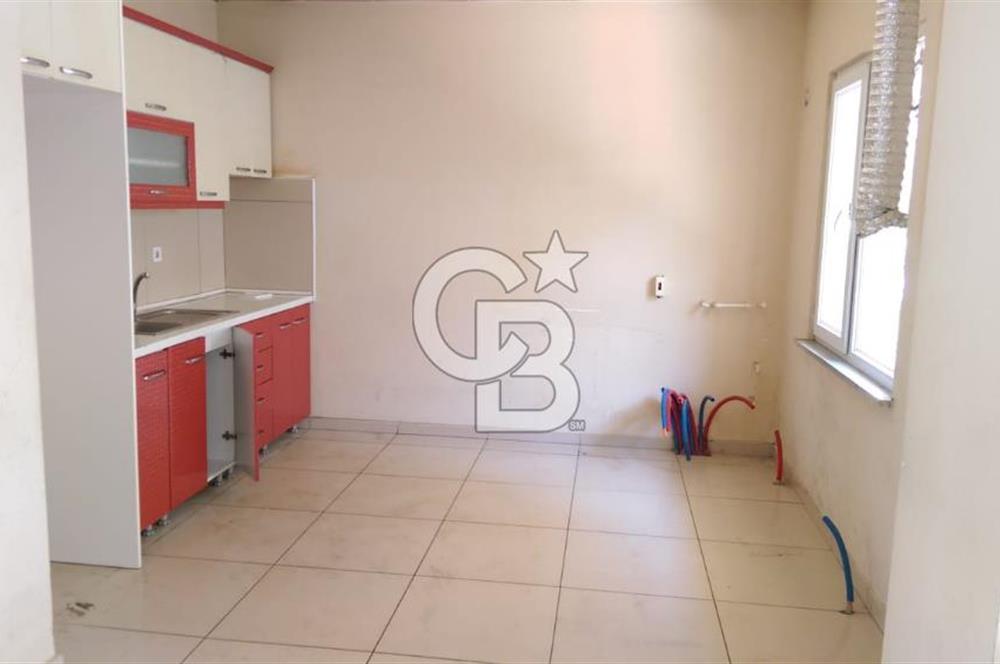 ÇAYIROVA AKSE'de ANA CADDE ÜZERİ 240m2 KİRALIK DÜKKAN