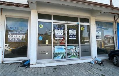 ÇAYIROVA AKSE'de ANA CADDE ÜZERİ 240m2 KİRALIK DÜKKAN