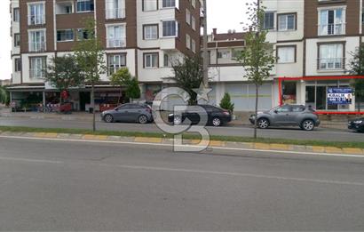 ÇAYIROVA AKSE'de ANA CADDE ÜZERİ 240m2 KİRALIK DÜKKAN