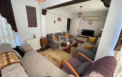 Gaziemir Irmak Mah. 3+1 Satılık Açık Otoparklı & Kapıcılı