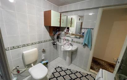 Gaziemir Irmak Mah. 3+1 Satılık Açık Otoparklı & Kapıcılı