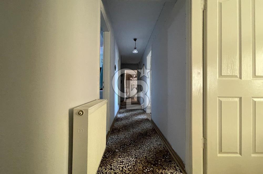 Gaziemir Irmak Mah. 3+1 Satılık Açık Otoparklı & Kapıcılı