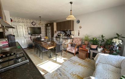 Gaziemir Irmak Mah. 3+1 Satılık Açık Otoparklı & Kapıcılı