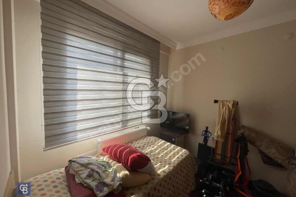 Gaziemir Atıfbeyde Türkan Saylan Caddesi Üzerinde 3+1 Daire