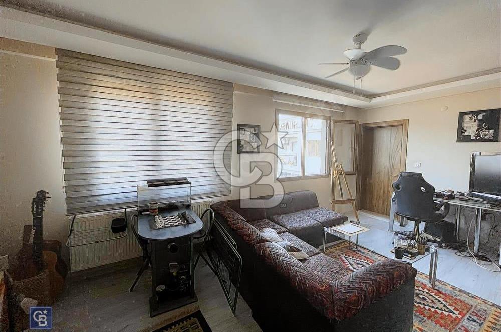 Gaziemir Atıfbeyde Türkan Saylan Caddesi Üzerinde 3+1 Daire