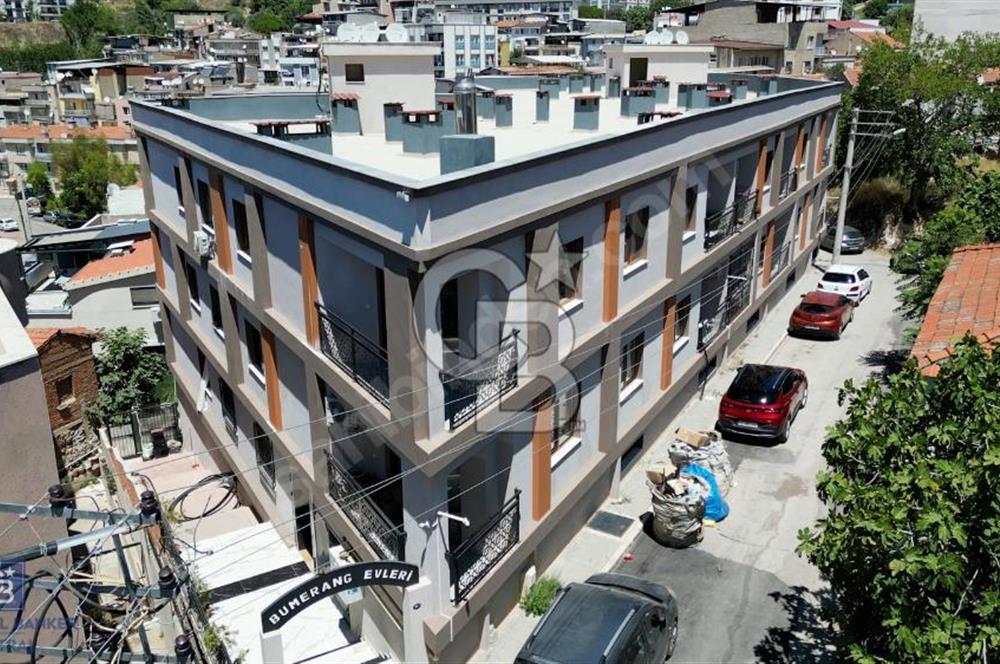 Gaziemir Atıfbeyde Türkan Saylan Caddesi Üzerinde 3+1 Daire