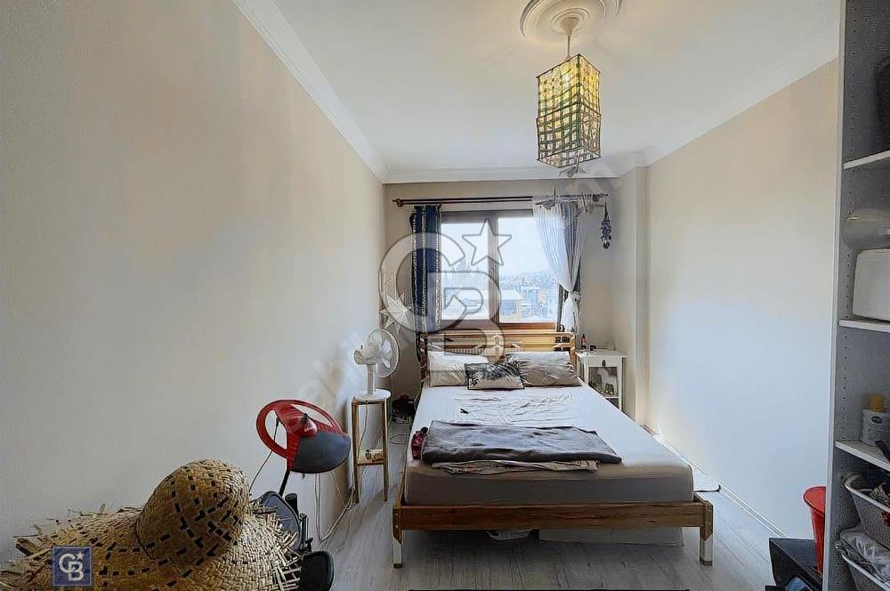 Gaziemir Dokuz Eylül Mahallesinde Geniş Teraslı Dubleks Daire