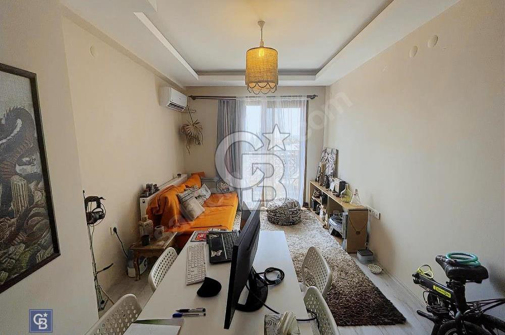 Gaziemir Dokuz Eylül Mahallesinde Geniş Teraslı Dubleks Daire