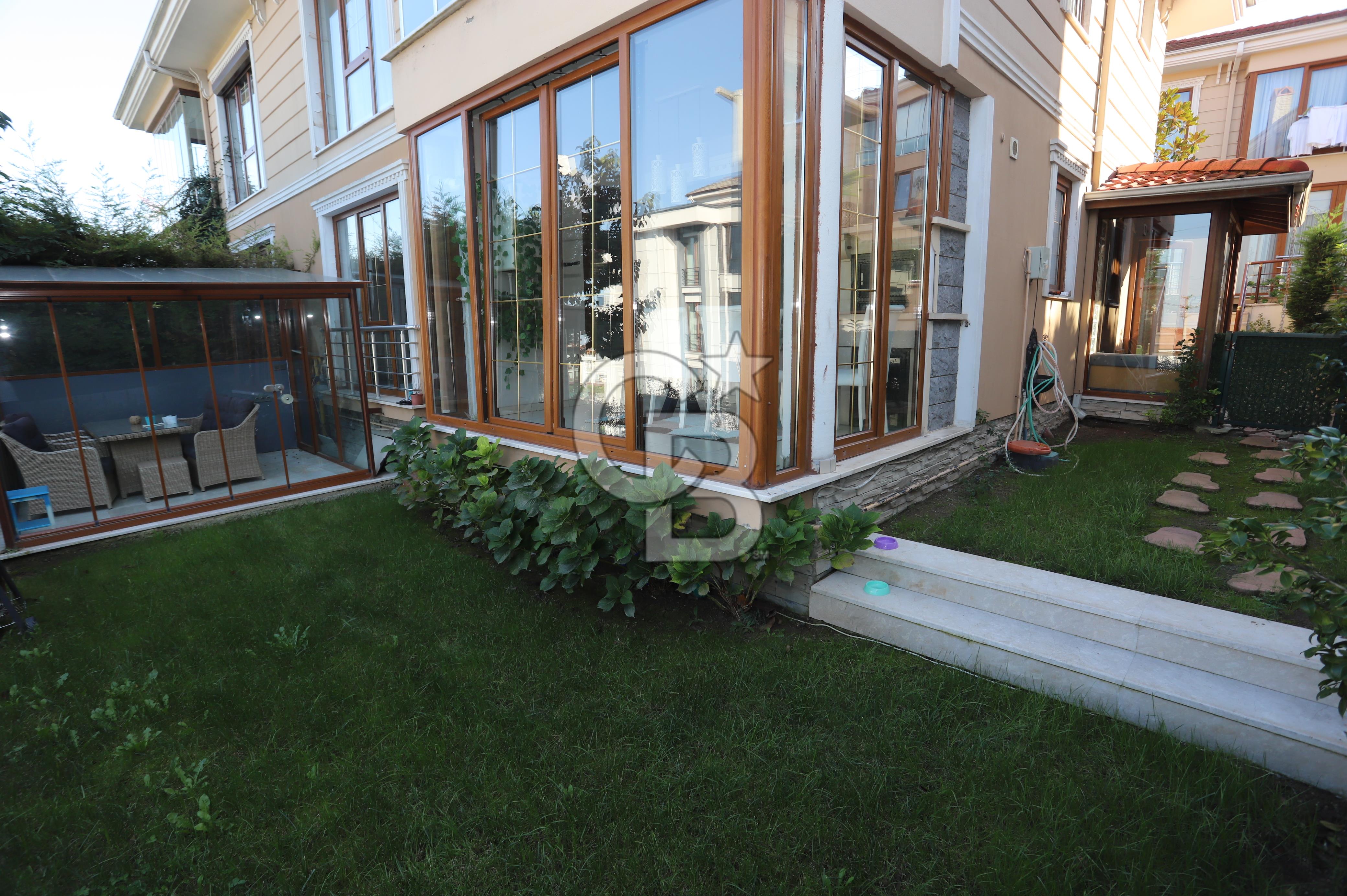 BAHÇELİ EVE GEÇMENİN TAM ZAMANI 4+1 ŞELALE PARK MANZARALI VİLLA