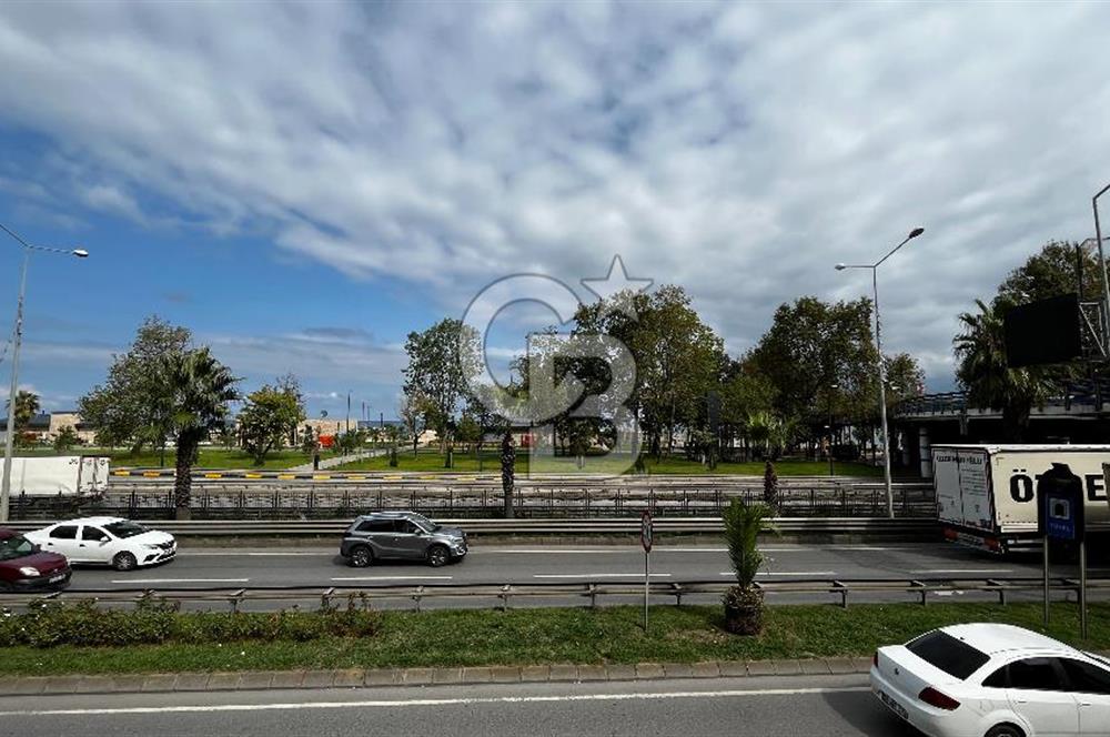 TRABZON MEYDAN'DA SATILIK HARİKA İŞ YERİ MÜLKÜ