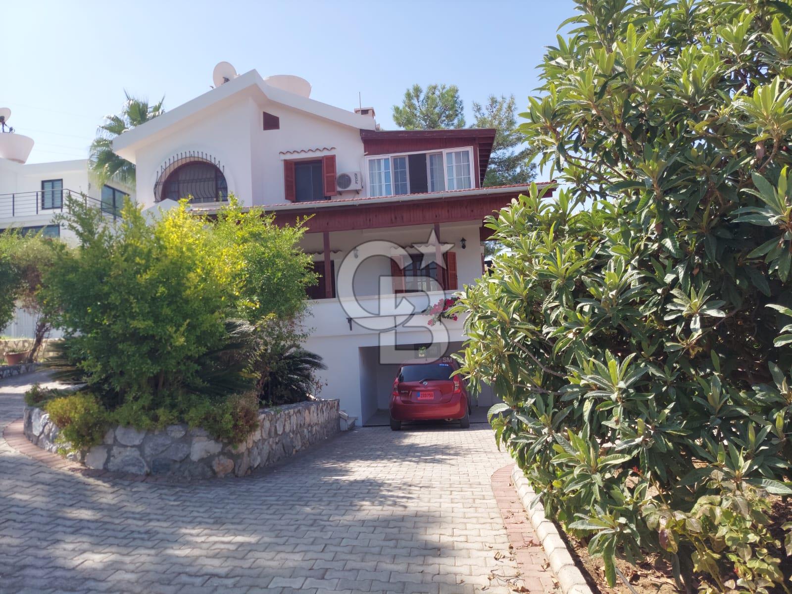 Çatalköy Bölgesinde Satılık Villa !!!