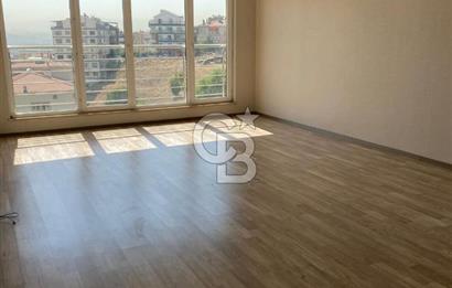 Pamuklar Vadisi Aslıhan Sitesi 145 m2 3+1 Merkezi Konumda