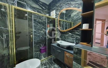 Burhaniye Pelitköy'de Havuzlu Sitede 5+1 Satılık Villa