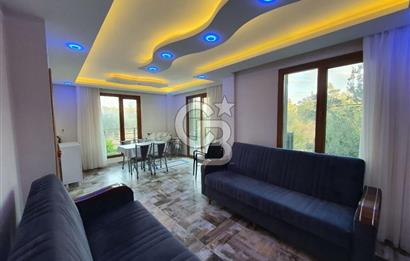 Burhaniye Pelitköy'de Havuzlu Sitede 5+1 Satılık Villa