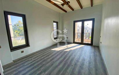 Edremit Güre'de Otantik Mimariye Sahip 4+1 Satılık Taş Villa
