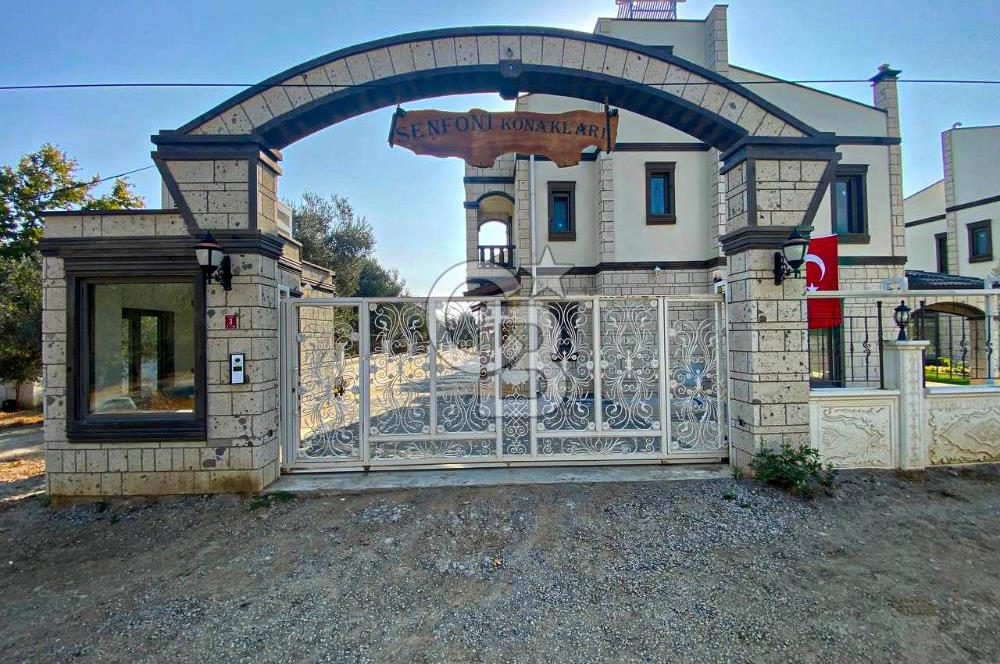 Edremit Güre'de Otantik Mimariye Sahip 4+1 Satılık Taş Villa