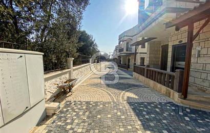 Edremit Güre'de Otantik Mimariye Sahip 4+1 Satılık Taş Villa