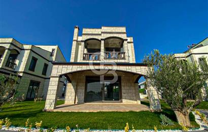 Edremit Güre'de Otantik Mimariye Sahip 4+1 Satılık Taş Villa