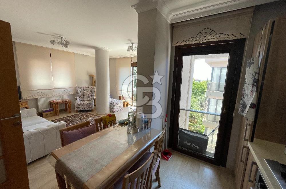 Acıbadem Caddesine 50 Mt Ara kat 2+1 Ferah Satılık Daire