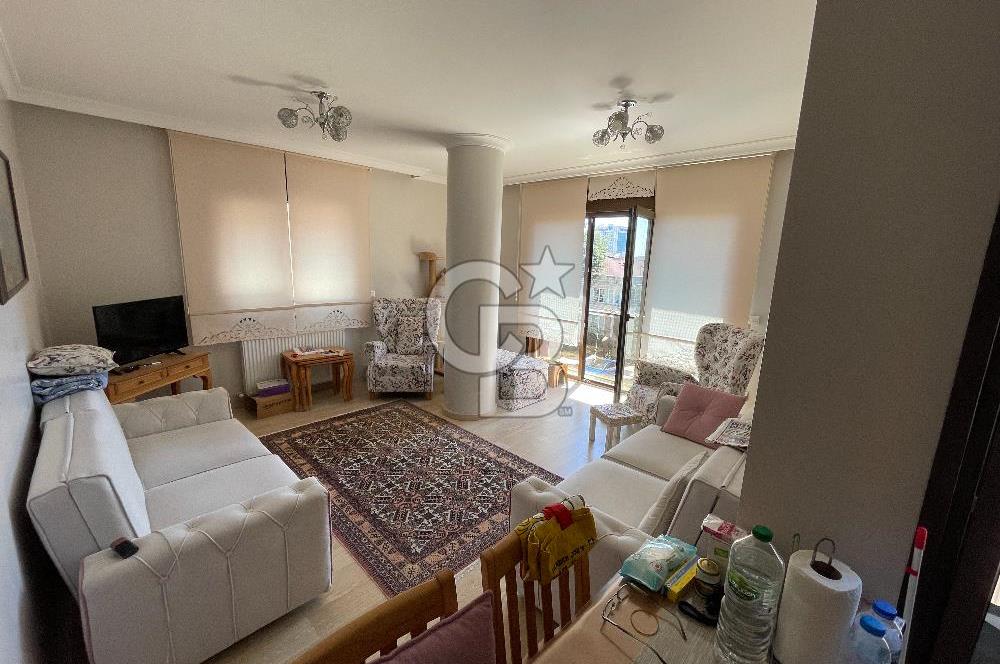 Acıbadem Caddesine 50 Mt Ara kat 2+1 Ferah Satılık Daire
