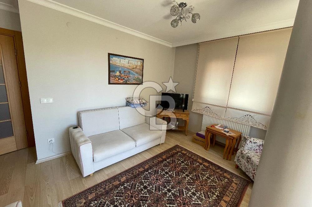 Acıbadem Caddesine 50 Mt Ara kat 2+1 Ferah Satılık Daire