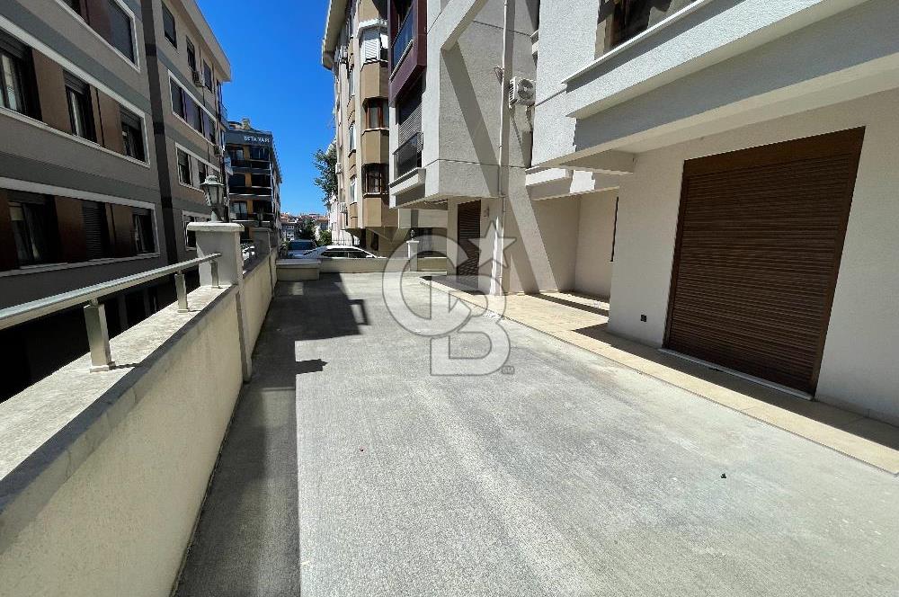 Acıbadem Caddesine 50 Mt Ara kat 2+1 Ferah Satılık Daire