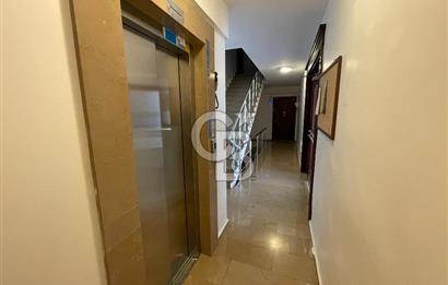 Acıbadem Caddesine 50 Mt Ara kat 2+1 Ferah Satılık Daire