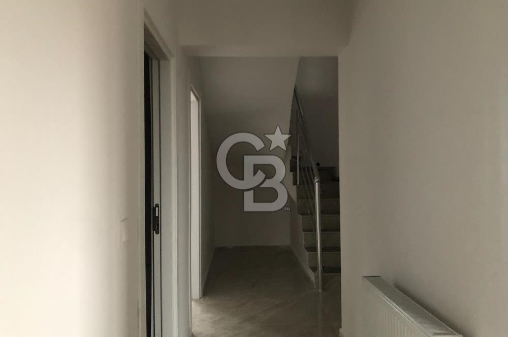 İNCEK KÖY İÇİNDE BİTMİŞ LÜKS 4+1